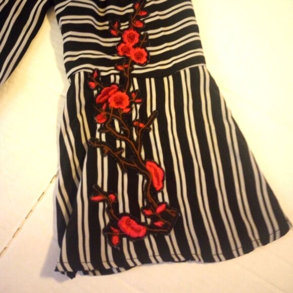 Striped Black and White Blouse with Floral Embroidery - Picture 2 of 7